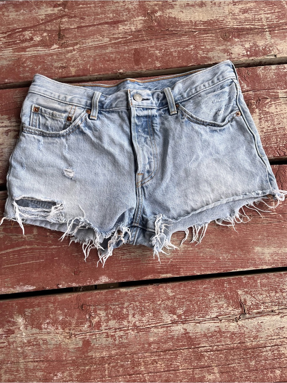 ⁠Levi's 501 Women’s High Rise Distressed Denim Shorts in Waveline - Size 28⁠